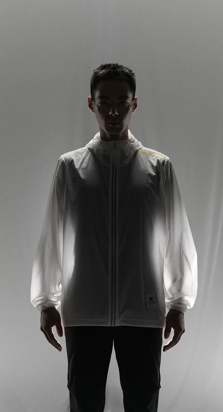 CROSS-DOOR JACKETのキービジュアル。